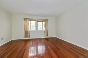 1 Tiffany Cir, Manhasset, NY 11030 - Photo 25