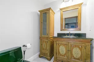 1 Tiffany Cir, Manhasset, NY 11030 - Photo 9