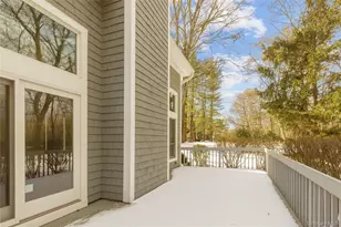 1 Tiffany Cir, Manhasset, NY 11030 - Photo 3