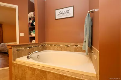 1210 Hawthorn Way, New Windsor, NY 12553 - Photo 21