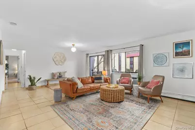 7 Granada Crescent #6, White Plains, NY 10603 - Photo 1