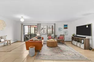 7 Granada Crescent, White Plains, NY 10603 - Photo 3