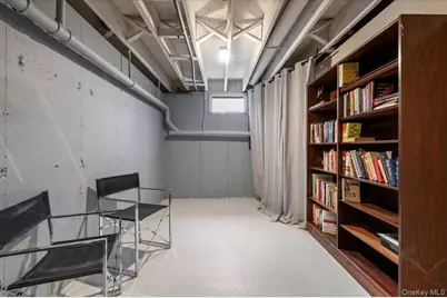 98 Squiretown Road, Hampton Bays, NY 11946 - Photo 27