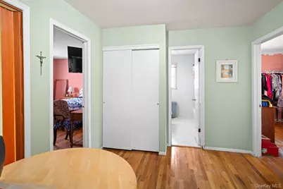 1111 Hempstead Avenue, West Hempstead, NY 11550 - Photo 13