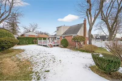 867 Duncan Drive, Westbury, NY 11590 - Photo 17