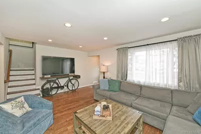 17 Pine Tree Road, South Huntington, NY 11746 - Photo 3