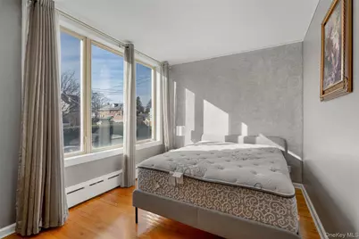 822 Dean Avenue, Bronx, NY 10465 - Photo 19