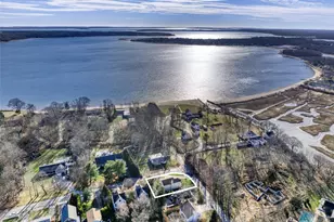 55 Brown St, Greenport, NY 11944 - Photo 25