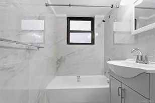 154 Pearsall Dr, Mount Vernon, NY 10552 - Photo 11