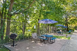 154 Pearsall Dr, Mount Vernon, NY 10552 - Photo 25