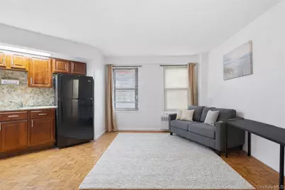 154 Pearsall Dr #1E, Mount Vernon, NY 10552 - Photo 5