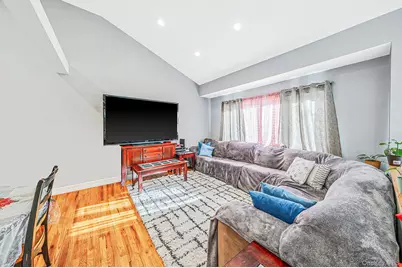 299 Seminole Street, Ronkonkoma, NY 11779 - Photo 7