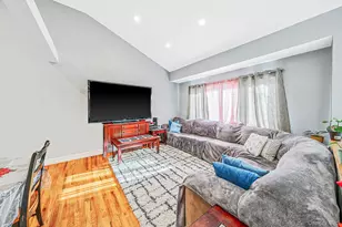 299 Seminole St, Ronkonkoma, NY 11779 - Photo 7