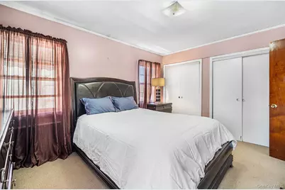 2711 Deerfield Road, Far Rockaway, NY 11691 - Photo 35