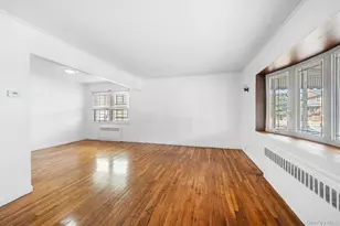 27-11 Deerfield Rd, Far Rockaway, NY 11691 - Photo 5