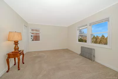 2 Parkview Place, Elmont, NY 11003 - Photo 13