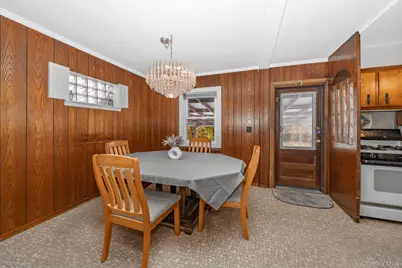 2 Parkview Place, Elmont, NY 11003 - Photo 7