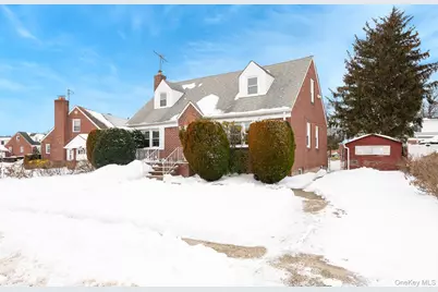 2 Parkview Place, Elmont, NY 11003 - Photo 3