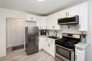 267 N Wellwood Ave, Lindenhurst, NY 11757 - Photo 25