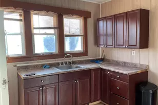 76 Lawrence Ave, New Windsor, NY 12553 - Photo 3