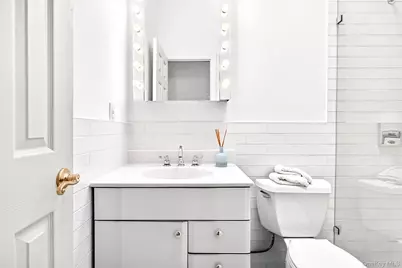 3334 Country Club Road, Bronx, NY 10465 - Photo 27