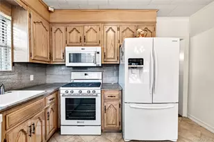 3334 Country Club Rd, Bronx, NY 10465 - Photo 19