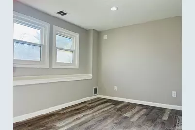 125 Liberty Avenue, Selden, NY 11784 - Photo 5