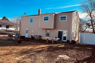 125 Liberty Ave, Selden, NY 11784 - Photo 15