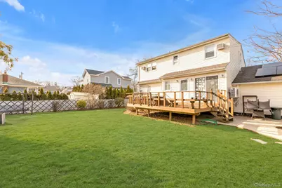 1815 Schermerhorn Street, Merrick, NY 11566 - Photo 19