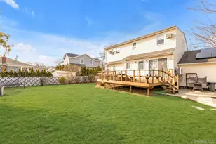 1815 Schermerhorn St, Merrick, NY 11566 - Photo 19