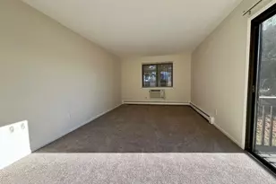 9 Loudon Dr, Fishkill, NY 12524 - Photo 5