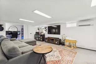 139 Gibson Blvd, Valley Stream, NY 11581 - Photo 21