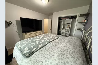 803 Bayview Avenue, Amityville, NY 11701 - Photo 23