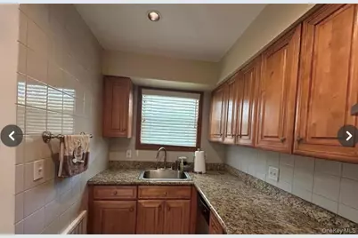 82-34 Langdale Street #142A, Floral Park, NY 11040 - Photo 11