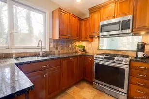 4 Conscience Bay Rd, Setauket, NY 11733 - Photo 11