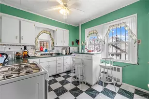 104-80 113th St, Richmond Hill, NY 11419 - Photo 7