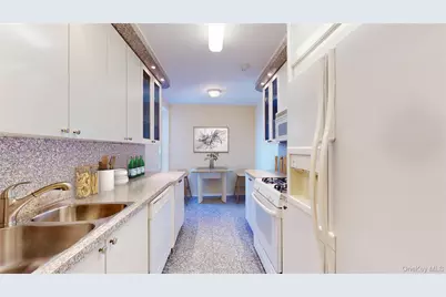 85-04 63rd Drive #6E, Rego Park, NY 11374 - Photo 3