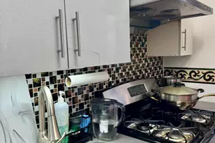 63-84 Saunders St, Rego Park, NY 11374 - Photo 11