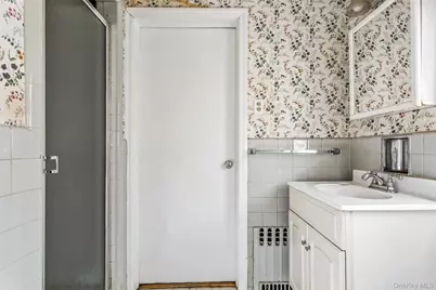 122 Broome Avenue, Atlantic Beach, NY 11509 - Photo 15