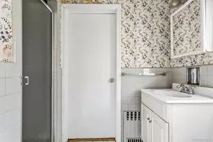 122 Broome Ave, Atlantic Beach, NY 11509 - Photo 15