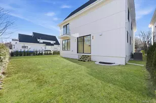 132 Park St, Woodmere, NY 11598 - Photo 37