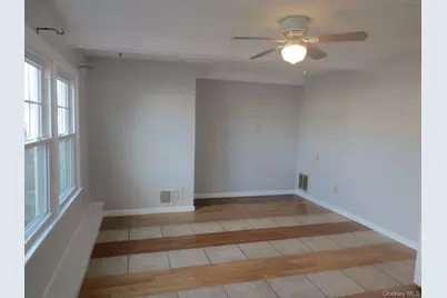 160 E 3rd Street, Deer Park, NY 11729 - Photo 3