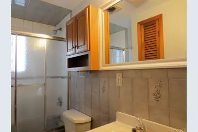 160 E 3rd Street, Deer Park, NY 11729 - Photo 5