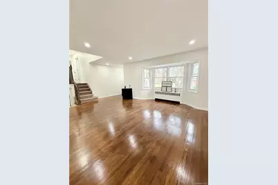 528 Canary Place, North Babylon, NY 11703 - Photo 5