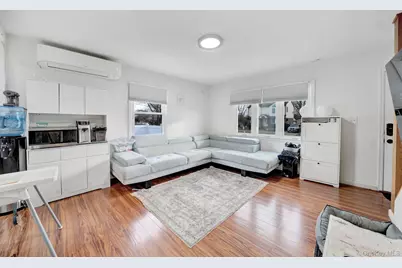 37 9th Street, Hicksville, NY 11801 - Photo 7