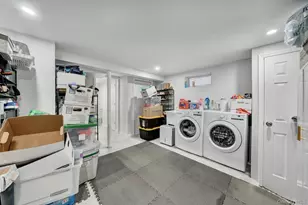 37 9th St, Hicksville, NY 11801 - Photo 25