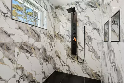 52 Cortland Avenue, Hicksville, NY 11801 - Photo 23