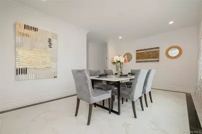 52 Cortland Avenue, Hicksville, NY 11801 - Photo 9