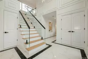 52 Cortland Ave, Hicksville, NY 11801 - Photo 3