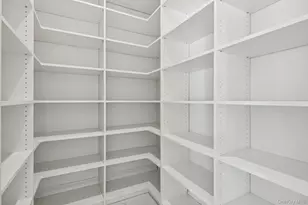 52 Cortland Ave, Hicksville, NY 11801 - Photo 17